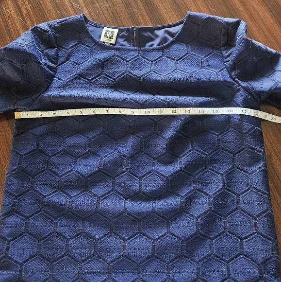 Anne Klein Navy Hexagon Pattern Embroidered Top Round Neck Long Sleeve Sz 2 NWT - Picture 6 of 16